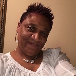 Meet your Posher, Laverne